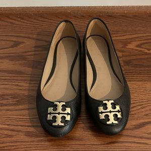 Tory Burch Claire Flat Black Tumbled Leather sz7